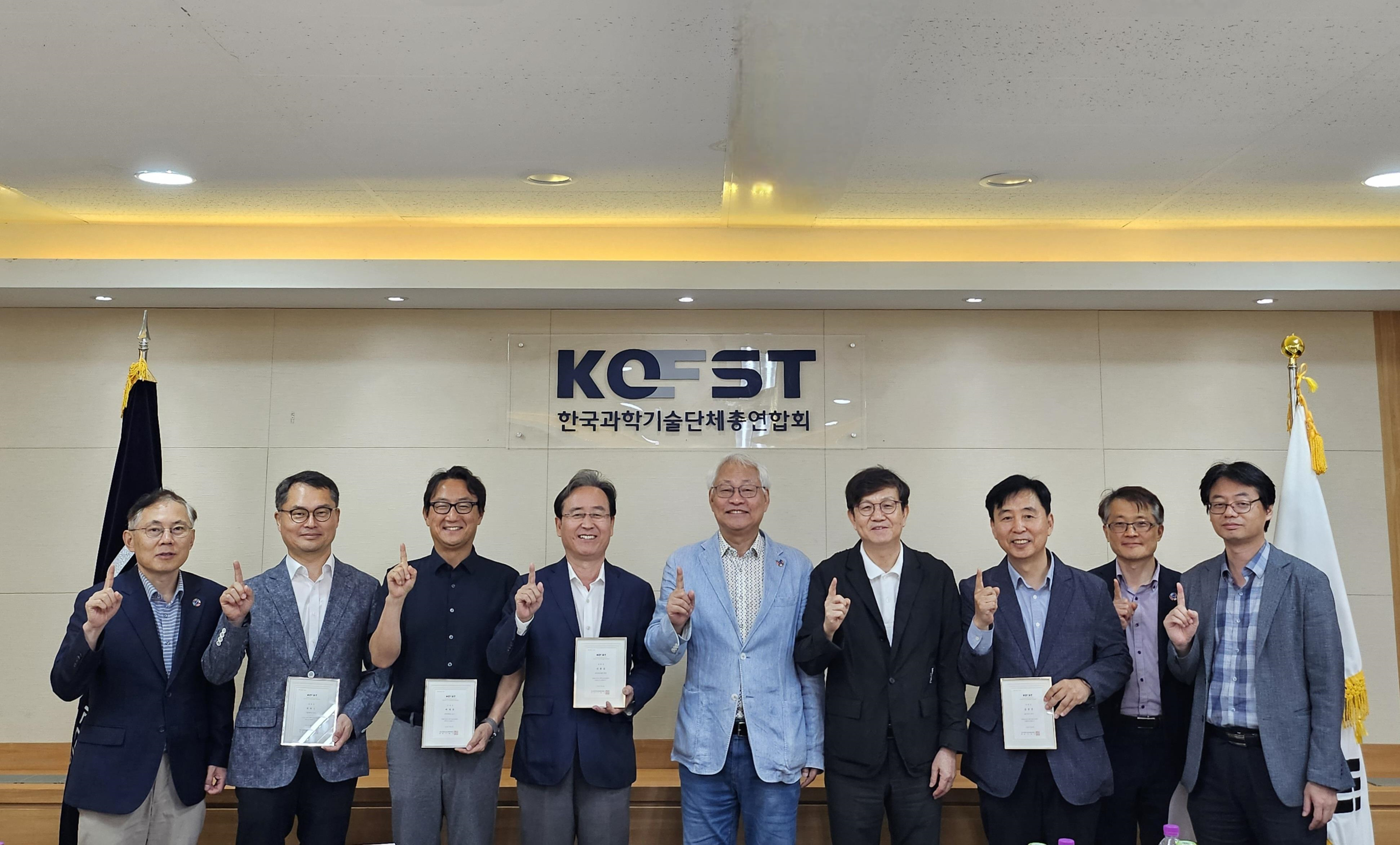  관련사진 1 보기